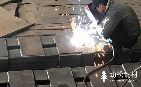 昆明格構(gòu)柱是什么